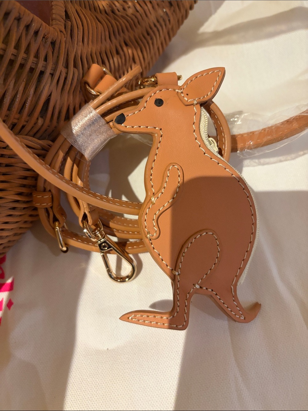 Wicker Darling Kangaroo Bag - Picture 6 of 7